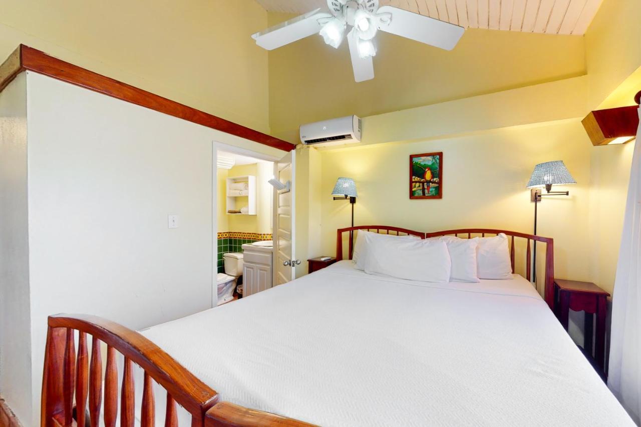 Condo #27 @ Beachside Villas ダンリガ エクステリア 写真