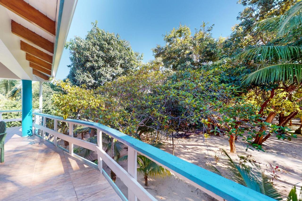 Condo #27 @ Beachside Villas ダンリガ エクステリア 写真