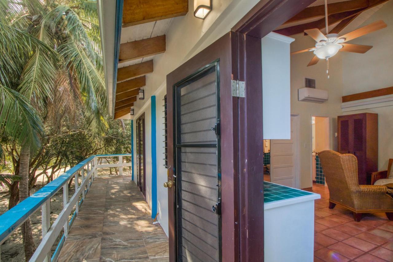 Condo #27 @ Beachside Villas ダンリガ エクステリア 写真